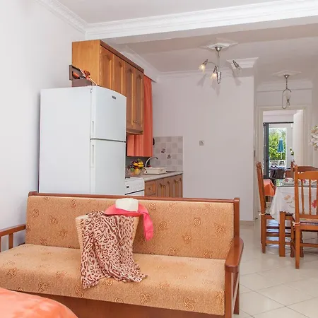 Ionion & Apartment Nydri (Lefkada)