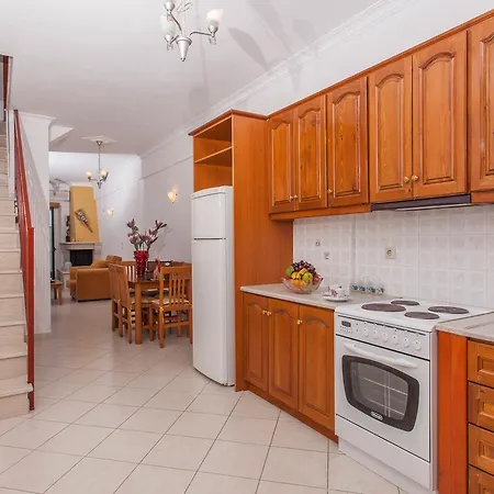 Ionion & Apartamento