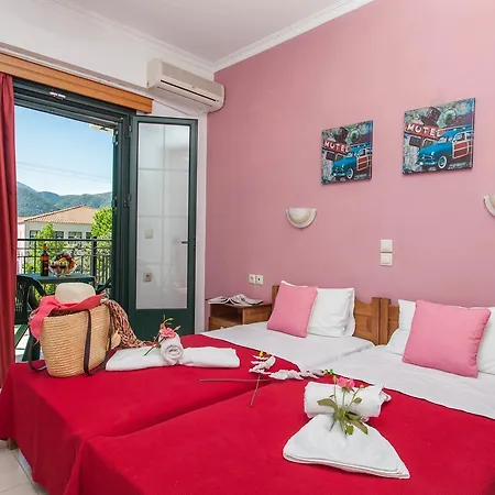 Appartement Ionion & *