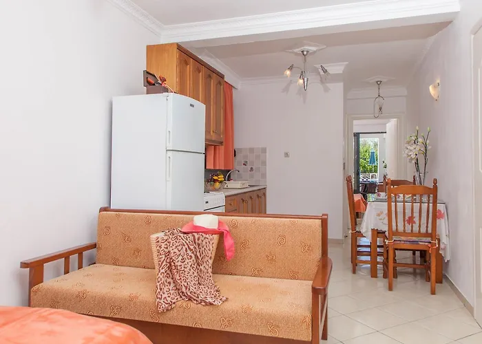 Ionion & Apartment Nydri (Lefkada)