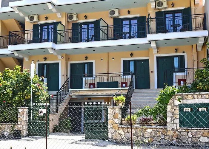 Apartment Ionion & *